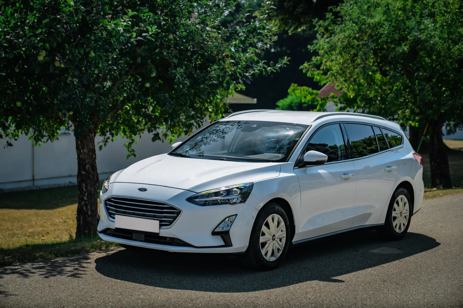 Ford Focus Turnier Cool & Connect 1.5 EcoBlue AT8 · ACC · Keyless · LED