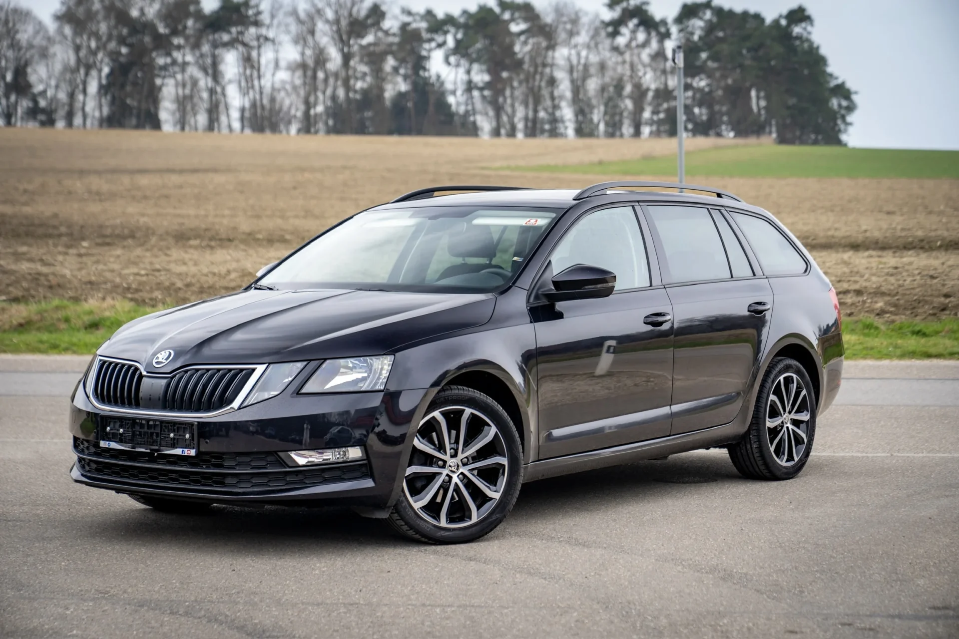 Škoda Octavia Combi 1.5 TGI DSG · Erdgas (CNG) · HU neu bis 03/2028 · ohne Nachlackierung · ACC